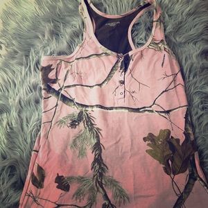3/$20 🌺 Realtree Large Pink Camo summer tank top!